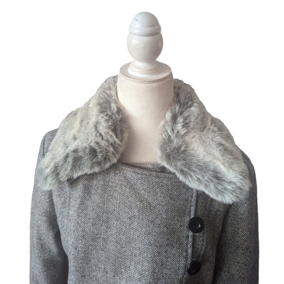 Calvin Klein gray asymmetrical button front faux fur collar tweed jacket NWT XL - Picture 5 of 14